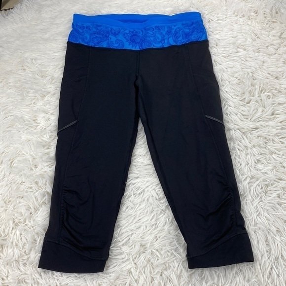 🔥$SALE$🔥 Lululemon Crop Leggings w Side pockets - Picture 1 of 7